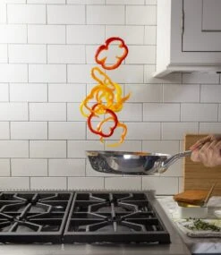 Saveur Selects Voyage Series - Triply RVS Koekenpannenset Inductie - 20cm - 25cm - Anti Aanbak - Levenslange Garantie - Luxe Pannenset -Pot Bevordering 1039x1200 1