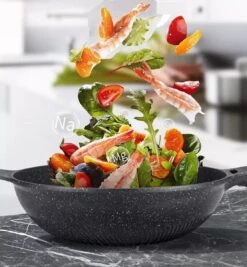 Cheffinger Wokpan Met Deksel - 32cm - Zwart - Pan - Keukenaccessoires 18 Cheffinger Wokpan Met Deksel - 32cm - Zwart - Pan - Keukenaccessoires -Pot Bevordering 1111x1200 1