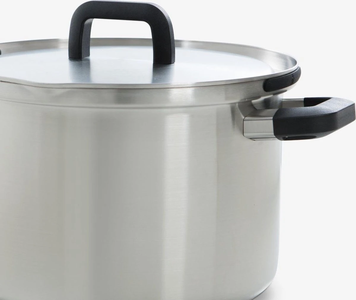 BK Flow Cool Pannenset - 4-delig – RVS Deksels - Veilig Afgietsysteem - Geschikt Voor Alle Warmtebronnen 5 BK Flow Cool Pannenset - 4-delig – RVS Deksels - Veilig Afgietsysteem - Geschikt Voor Alle Warmtebronnen - Afbeelding 3