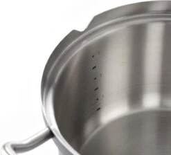 BK Q-linair Master Black Kookpannenset - 4-delig - Veilig Afgietsysteem - Inductie 23 BK Q-linair Master Black Kookpannenset - 4-delig - Veilig Afgietsysteem - Inductie -Pot Bevordering 1200x1089