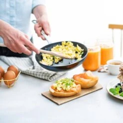 GreenPan Barcelona Infinity Pro Koekenpan 32cm - Zwart - Inductie - PFAS-vrij -Pot Bevordering 1200x1199 13