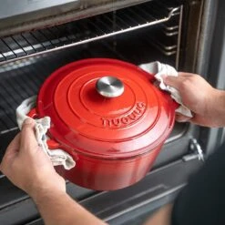 Nuovva Gietijzeren Braadpan Antiaanbaklaag Met Deksel - Sudderpan Rood - Rond - Ø24 Cm - 4.7 Liter - 100% PFAS & PFOA Vrij - Geschikt Voor Alle Warmtebronnen - Elektrisch - Gas - Halogeen - Inductie - Keramisch 11 Nuovva Gietijzeren Braadpan Antiaanbaklaag Met Deksel - Sudderpan Rood - Rond - Ø24 Cm - 4.7 Liter - 100% PFAS & PFOA Vrij - Geschikt Voor Alle Warmtebronnen - Elektrisch - Gas - Halogeen - Inductie - Keramisch -Pot Bevordering 1200x1200 1094