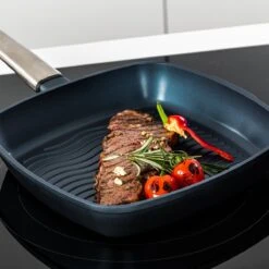 Westinghouse Performance Series - Grillpan Inductie 28cm - Luxe Grillpan - Blauw - Steakpan - Geschikt Voor Alle Warmtebronnen Inclusief Inductie En Ovenbestendig -Pot Bevordering 1200x1200 1323
