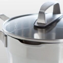 BK Premium+ Pannenset - 9-delig - Veilig Afgietsysteem - Inductie 27 BK Premium+ Pannenset - 9-delig - Veilig Afgietsysteem - Inductie -Pot Bevordering 1200x1200 137