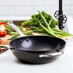 GreenPan Copenhagen Wok Met Extra Handvat 30cm/4.8L 32 GreenPan Copenhagen Wok Met Extra Handvat 30cm/4.8L -Pot Bevordering 1200x1200 212
