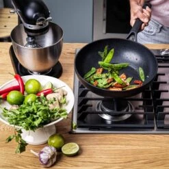 KitchenAid Classic Forged Aluminium Wok ø28cm - Zwart - Inductie - Anti-aanbak -Pot Bevordering 1200x1200 245