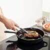 Navaris Gietijzeren Koekenpan - Braadpan Van Gietijzer - Ronde Skillet - Geschikt Voor Alle Warmtebronnen - Ø 30 Cm - Ovenbestendig Tot 260 Graden -Pot Bevordering 1200x1200 332