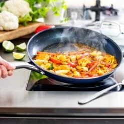 Blue Diamond, Keramische Koekenpan Verrijkt Met Diamantdeeltjes – Inductie Koekenpan Ø 28 Cm – PFAS En PHOA Vrij 10 Blue Diamond, Keramische Koekenpan Verrijkt Met Diamantdeeltjes – Inductie Koekenpan Ø 28 Cm – PFAS En PHOA Vrij -Pot Bevordering 1200x1200 403