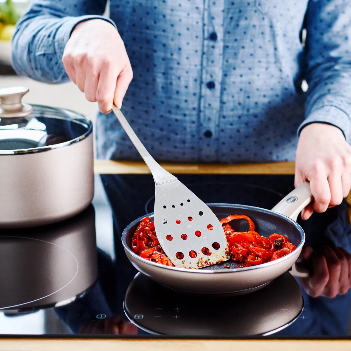 GreenPan Cambridge Koekenpan 28cm - Brons - Inductie - PFAS-vrij 4 GreenPan Cambridge Koekenpan 28cm - Brons - Inductie - PFAS-vrij - Afbeelding 2