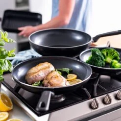 GreenPan Memphis Koekenpannenset - 3-delig - Zwart - Inductie - PFAS-vrij 33 GreenPan Memphis Koekenpannenset - 3-delig - Zwart - Inductie - PFAS-vrij -Pot Bevordering 1200x1200 522