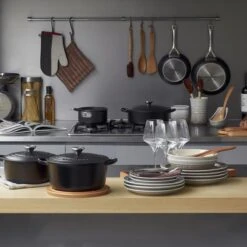 Le Creuset Signature Braadpan - 4,2 L - 24 Cm - Zwart 20 Le Creuset Signature Braadpan - 4,2 L - 24 Cm - Zwart -Pot Bevordering 1200x1200 930