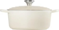 Le Creuset Braadpan Signature Meringue - ø 24 Cm / 4.2 Liter 9 Le Creuset Braadpan Signature Meringue - ø 24 Cm / 4.2 Liter -Pot Bevordering 1200x622 3
