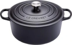 Le Creuset Signature Braadpan - 4,2 L - 24 Cm - Zwart 23 Le Creuset Signature Braadpan - 4,2 L - 24 Cm - Zwart -Pot Bevordering 1200x754 3