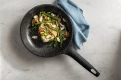 Sola Koekenpan Fair Cooking - Ø 28 Cm - Zwart/wit - Aluminium - Antiaanbaklaag -Pot Bevordering 1200x799 35