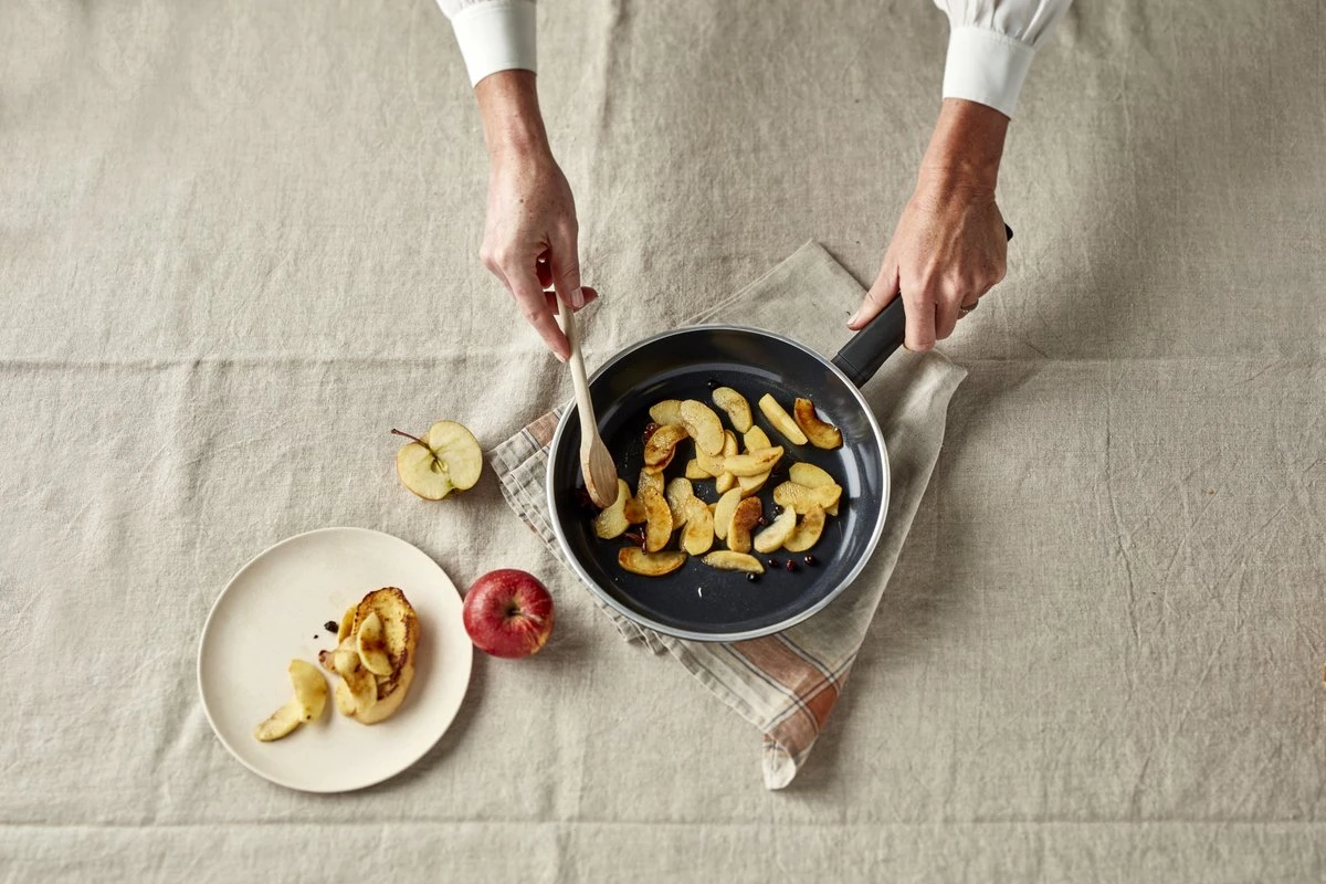 Demeyere Alu Cosi 3 Koekenpan - Ceraforce - 30 Cm - PTFE-vrij 6 Demeyere Alu Cosi 3 Koekenpan - Ceraforce - 30 Cm - PTFE-vrij - Afbeelding 4