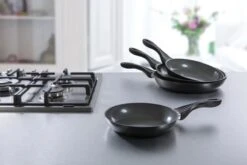 BK Easy Basic Ceramic Koekenpan Ø 20 Cm - Anti-aanbak - PFAS-vrij - Krasvast 18 BK Easy Basic Ceramic Koekenpan Ø 20 Cm - Anti-aanbak - PFAS-vrij - Krasvast -Pot Bevordering 1200x800 166