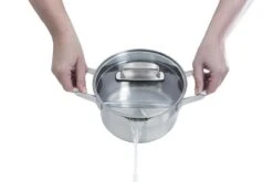 BK Premium+ Pannenset - 9-delig - Veilig Afgietsysteem - Inductie 22 BK Premium+ Pannenset - 9-delig - Veilig Afgietsysteem - Inductie -Pot Bevordering 1200x800 29