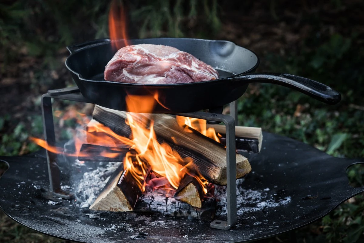 Petromax Skillet - Gietijzer - Koekenpan Met Steel En Handgreep - ø35cm Fp35t 7 Petromax Skillet - Gietijzer - Koekenpan Met Steel En Handgreep - ø35cm Fp35t - Afbeelding 5