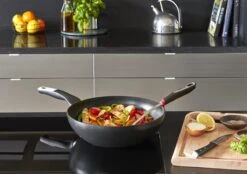 Tefal Unlimited Wokpan - Ø 28 Cm -Pot Bevordering 1200x843