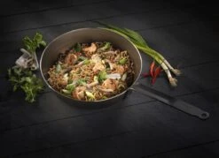 DeBuyer Mineral B Black Hapjespan - Staal - Ø 28cm -Pot Bevordering 1200x872 6