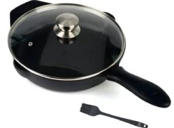 Belluci - Ø26cm - Koekenpan - Skillet + Deksel Geëmailleerde Gietijzeren Pan Voor BBQ En Inductie Incl. Accessoires - Hapjespan - Braadpan