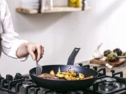 BK Solid Steel Koekenpan Ø 26 Cm - Plaatstaal - Inductie - BBQ 11 BK Solid Steel Koekenpan Ø 26 Cm - Plaatstaal - Inductie - BBQ -Pot Bevordering 1200x900 51