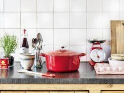 BK Bourgogne Braadpan Ø 24 Cm - Rood - Gietijzer - Inductie 14 BK Bourgogne Braadpan Ø 24 Cm - Rood - Gietijzer - Inductie -Pot Bevordering 1200x901 9