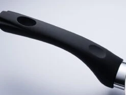 Sola Wokpan Stonehenge - Ø 28 Cm - Zwart/wit - Aluminium - Antiaanbaklaag 11 Sola Wokpan Stonehenge - Ø 28 Cm - Zwart/wit - Aluminium - Antiaanbaklaag -Pot Bevordering 1200x906 11