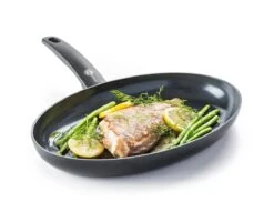 GreenPan Cambridge Vispan 32cm - Zwart - Inductie - PFAS-vrij 14 GreenPan Cambridge Vispan 32cm - Zwart - Inductie - PFAS-vrij -Pot Bevordering 1200x926 12