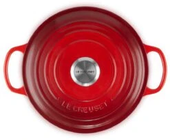 Le Creuset - Gietijzeren - Lage Braadpan - 24cm - Kersenrood 24 Le Creuset - Gietijzeren - Lage Braadpan - 24cm - Kersenrood -Pot Bevordering 1200x988 2