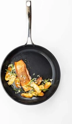 BK Superior Koekenpan - Ø 24 Cm - Keramisch - Inductie -Pot Bevordering 703x1200 1