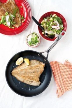 Le Creuset Koekenpan Les Forgées TNS - ø 24 Cm - Standaard Anti-aanbaklaag 11 Le Creuset Koekenpan Les Forgées TNS - ø 24 Cm - Standaard Anti-aanbaklaag -Pot Bevordering 799x1200 15