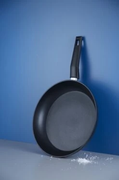 DAY Koekenpan - Ø32CM - Dubbele Antiaanbaklaag 10 DAY Koekenpan - Ø32CM - Dubbele Antiaanbaklaag -Pot Bevordering 800x1200 10